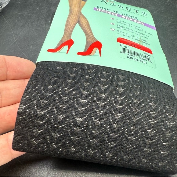 Assets by Spanx Black Shaping Tights Textured Wishbone Size 1 - Picture 3 of 4